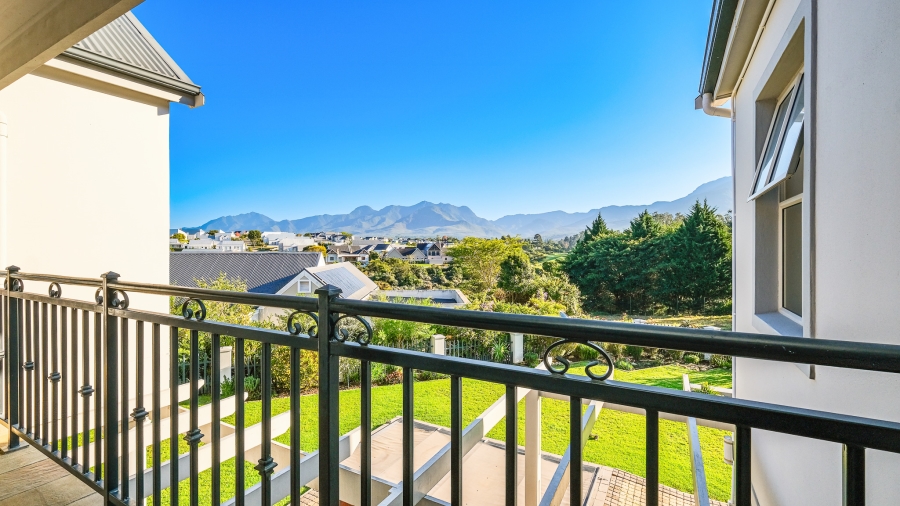 4 Bedroom Property for Sale in Kingswood Golf Estate Western Cape